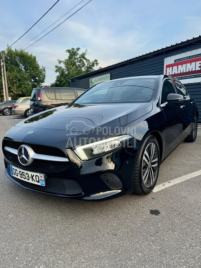 Mercedes-Benz A180