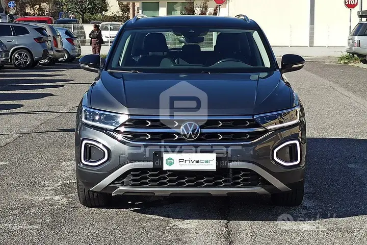 Volkswagen T-Roc 2022 photo 2