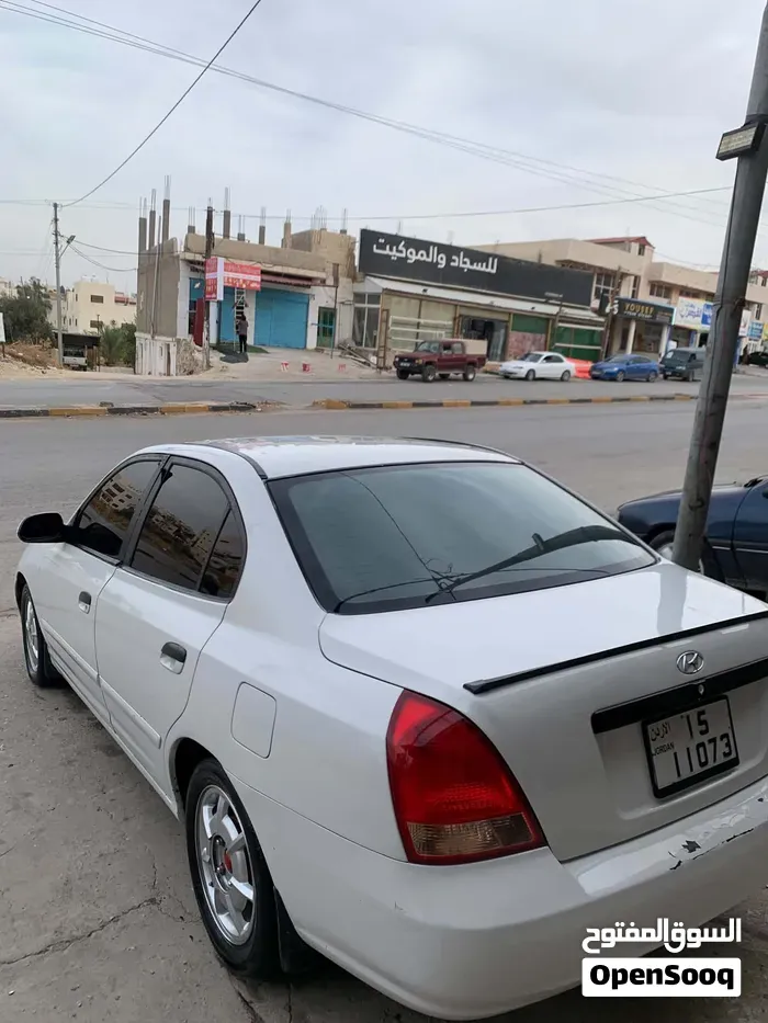Hyundai Avante 2001 photo 4