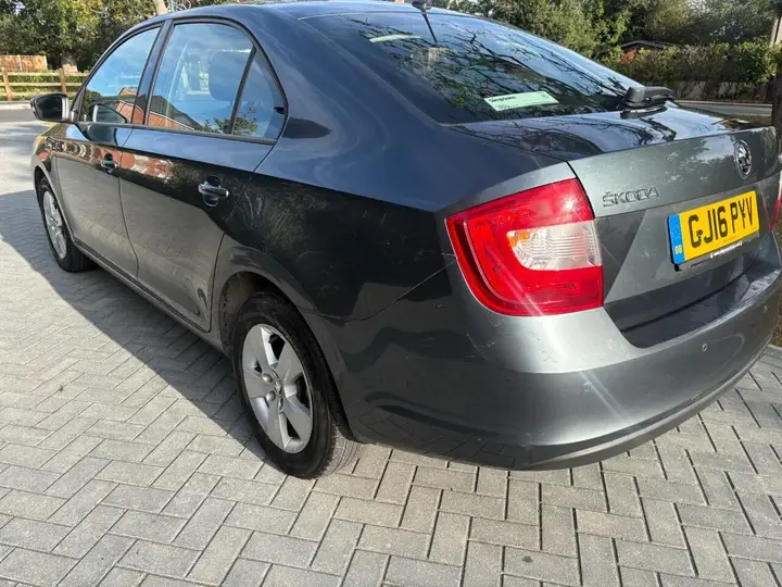 Skoda Rapid 2016 photo 5