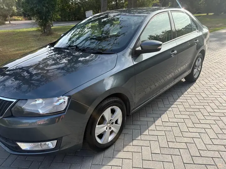 Skoda Rapid 2016 photo 3