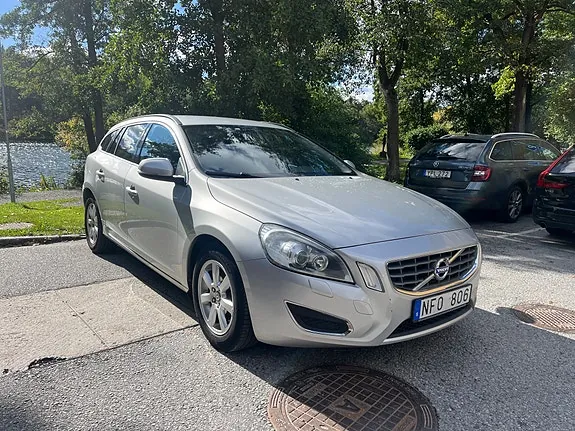 Volvo V60 2013 photo 2