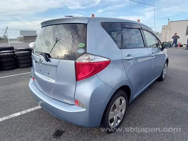 Toyota Ractis G 2013 photo 4