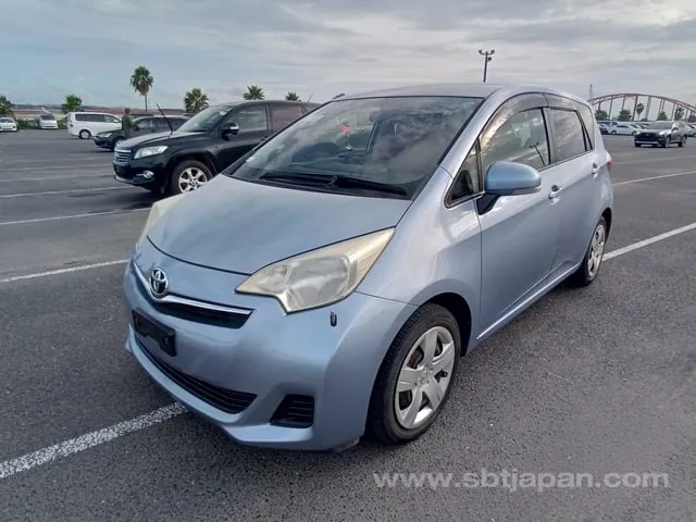 Toyota Ractis G 2013 photo 2