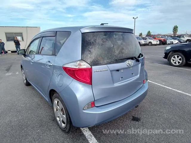 Toyota Ractis G 2013 photo 3