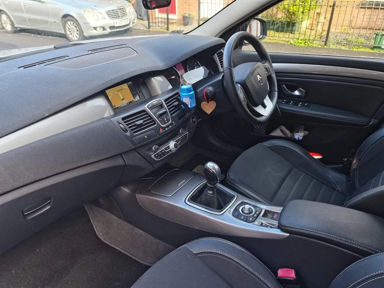 Renault Laguna 2011 photo 4