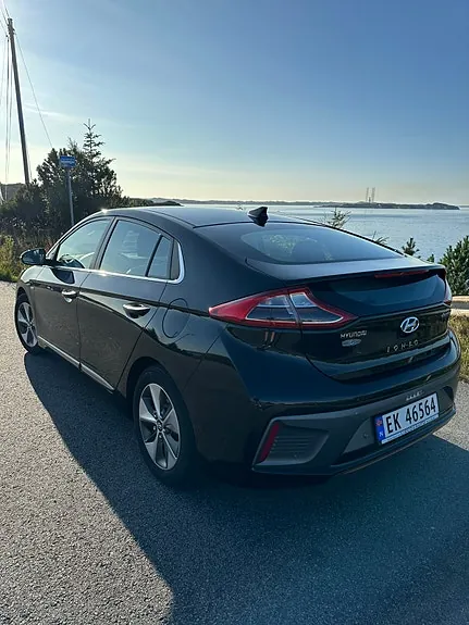 Hyundai Ioniq 2017 photo 2