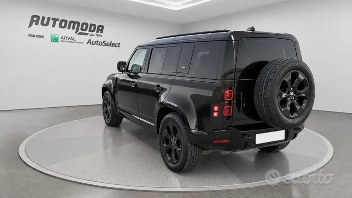 Land Rover Defender 2023 photo 5