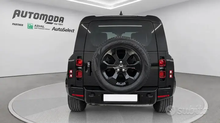 Land Rover Defender 2023 photo 4
