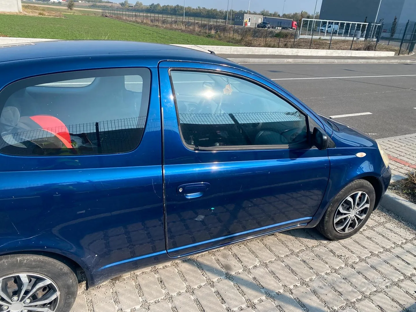 Toyota Yaris 2001 photo 5