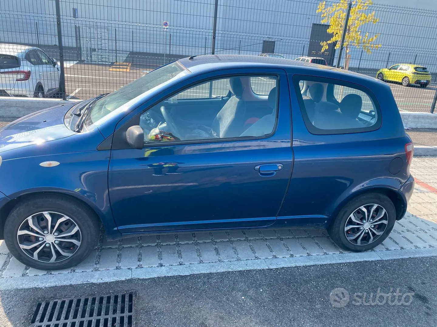 Toyota Yaris 2001 photo 3
