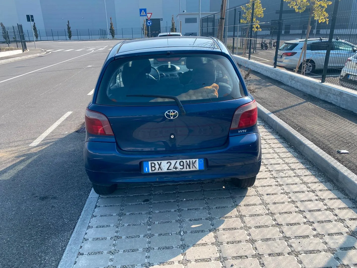 Toyota Yaris 2001 photo 4