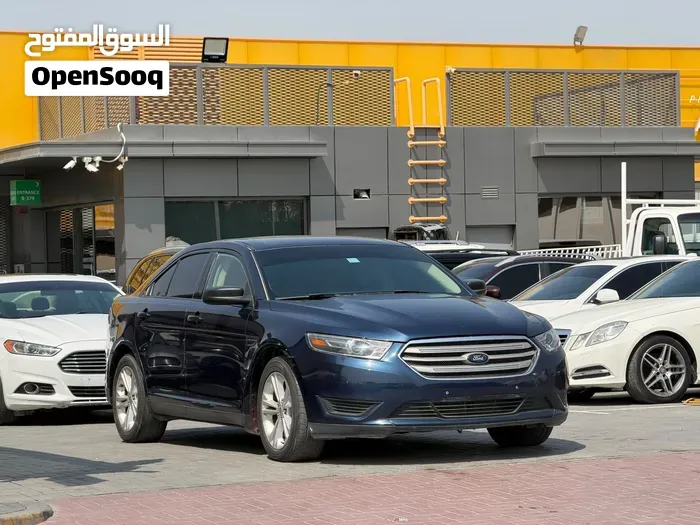 Ford Taurus 2016 photo 2