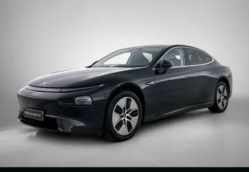 Xpeng P7