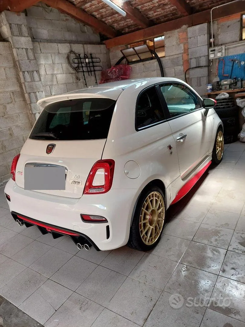 Abarth 595 2019 photo 2