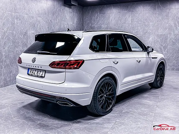 Volkswagen Touareg 2020 photo 3