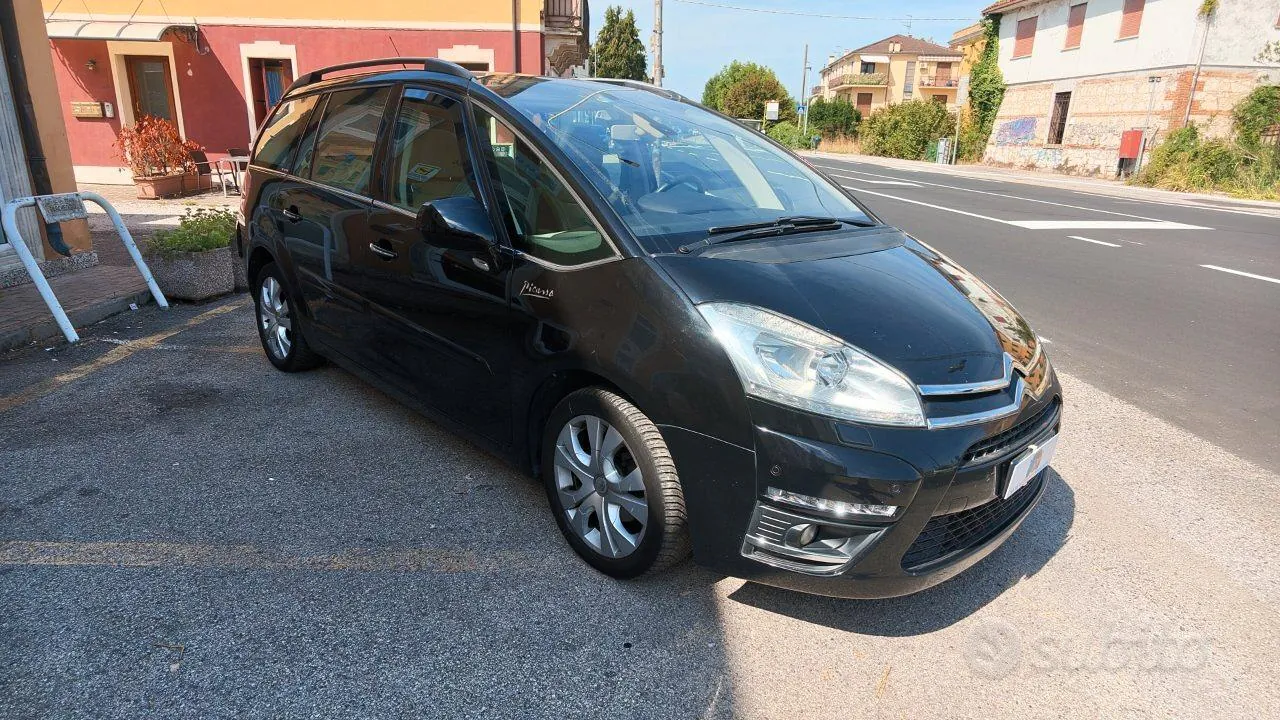Citroen C4 Grand Picasso 2010 photo 3