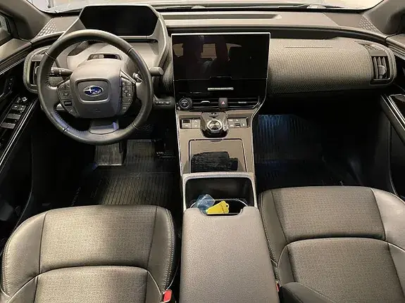 Subaru Solterra 2023 photo 5