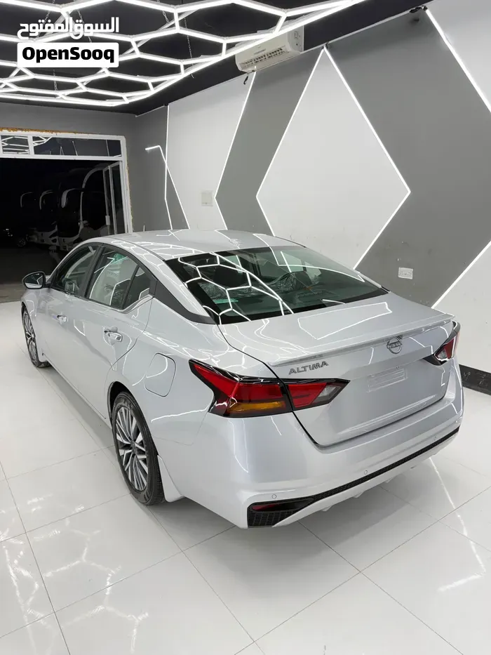 Nissan Altima 2025 photo 3