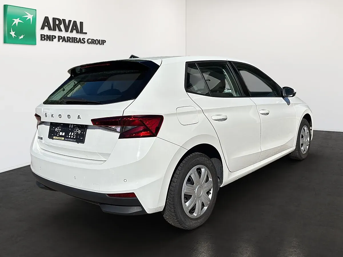 Skoda Fabia 2023 photo 2
