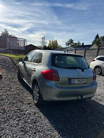 Toyota Auris 2008 photo 4