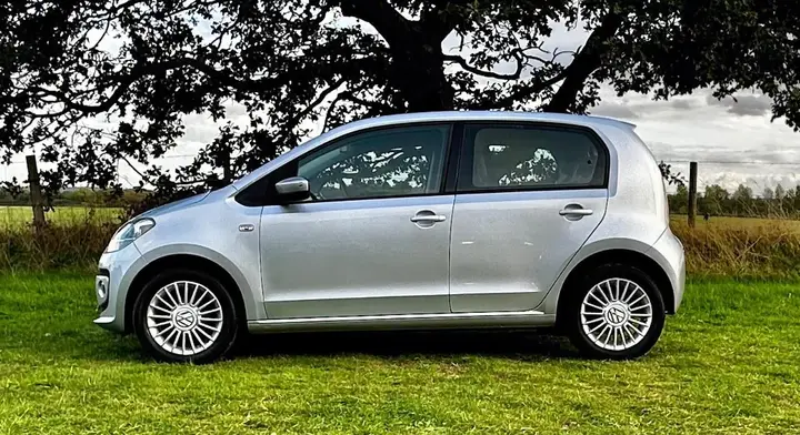 Volkswagen Up 2013 photo 5