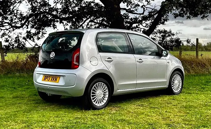 Volkswagen Up 2013 photo 3