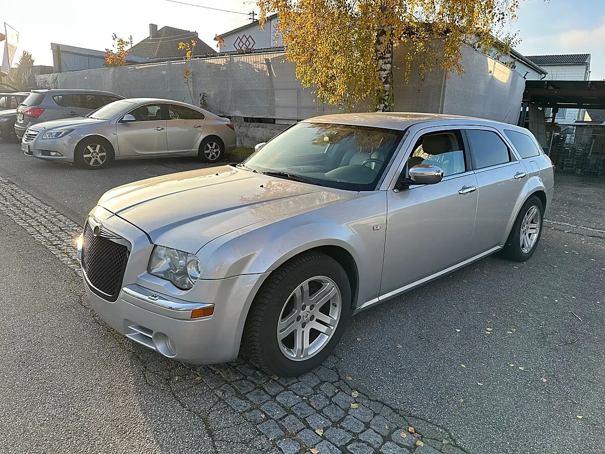 Chrysler 300 C 2009 photo 2