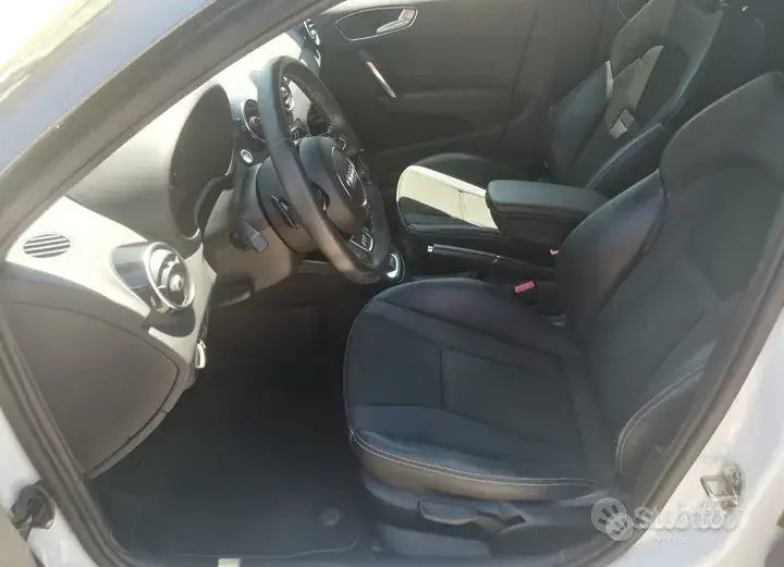 Audi A1 2015 photo 5