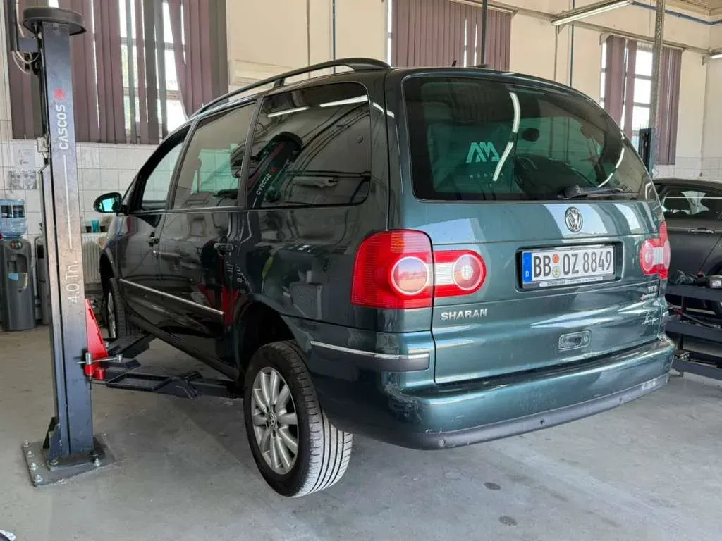 Volkswagen Sharan 2006 photo 3