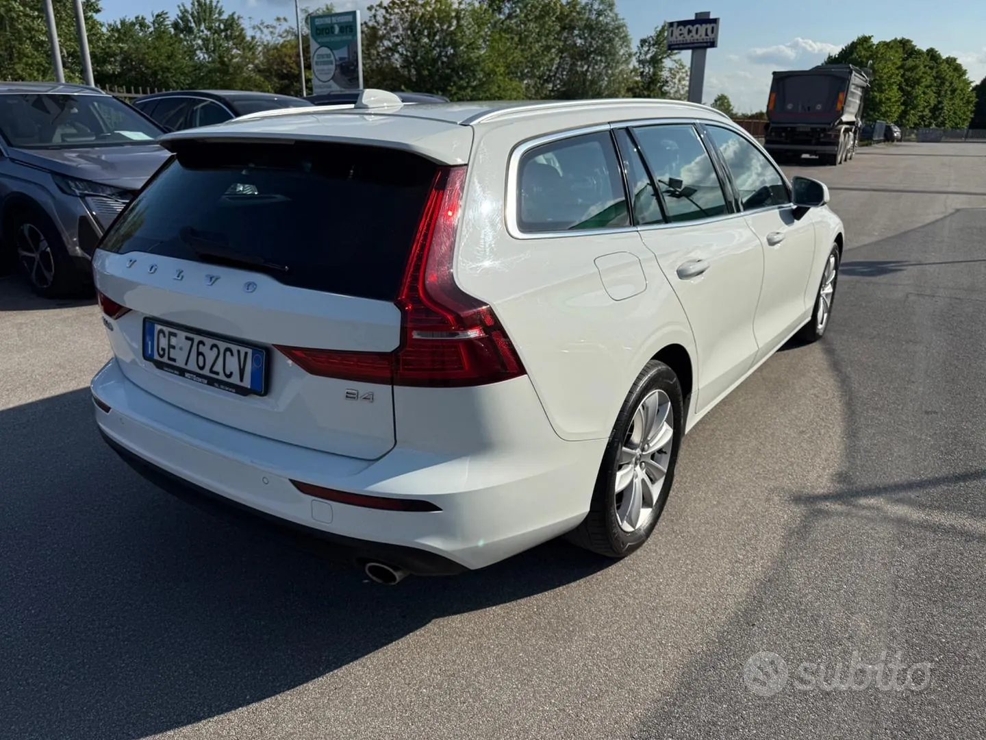 Volvo V60 2021 photo 4