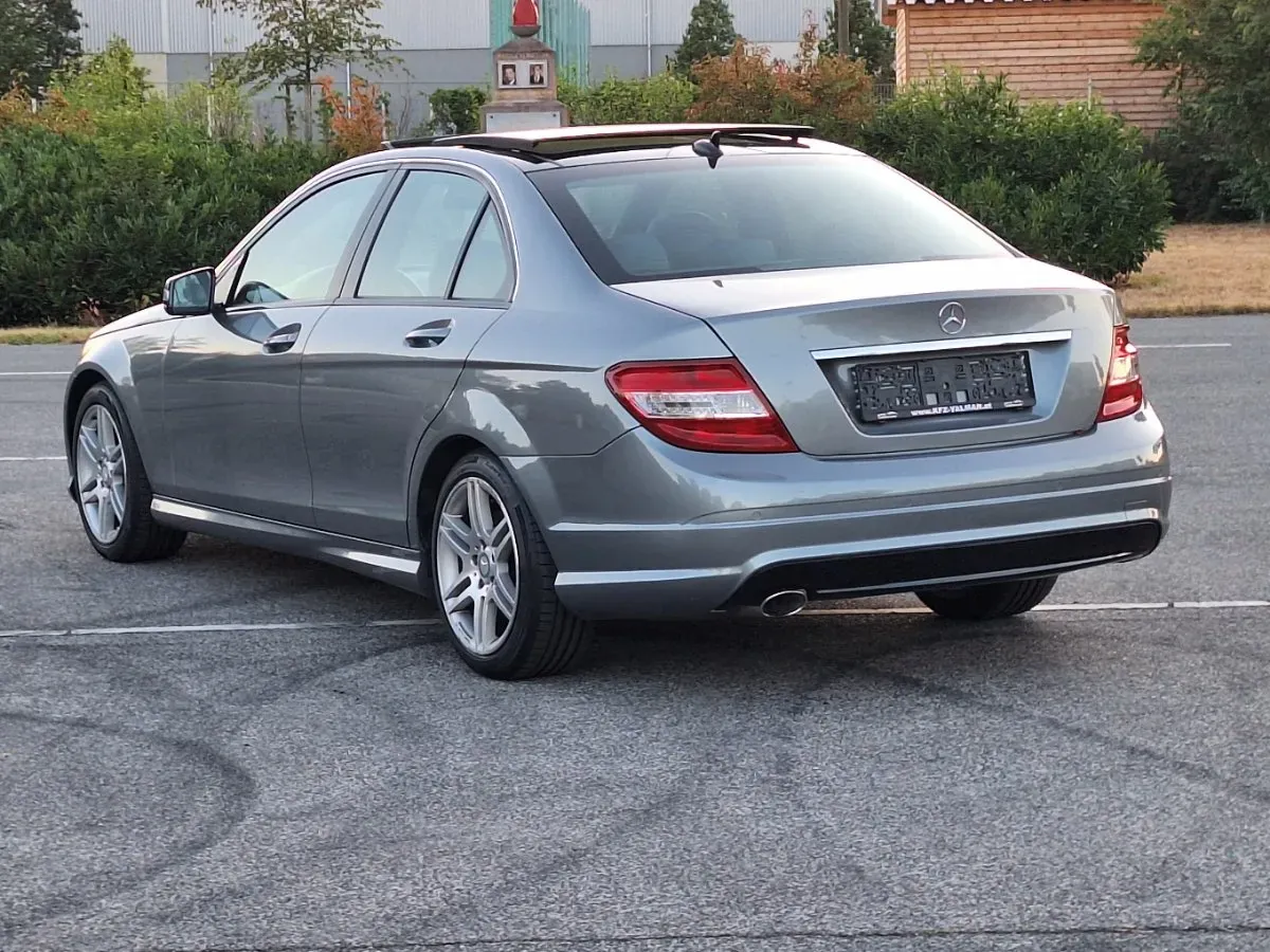 Mercedes-Benz C-Class 2009 photo 3