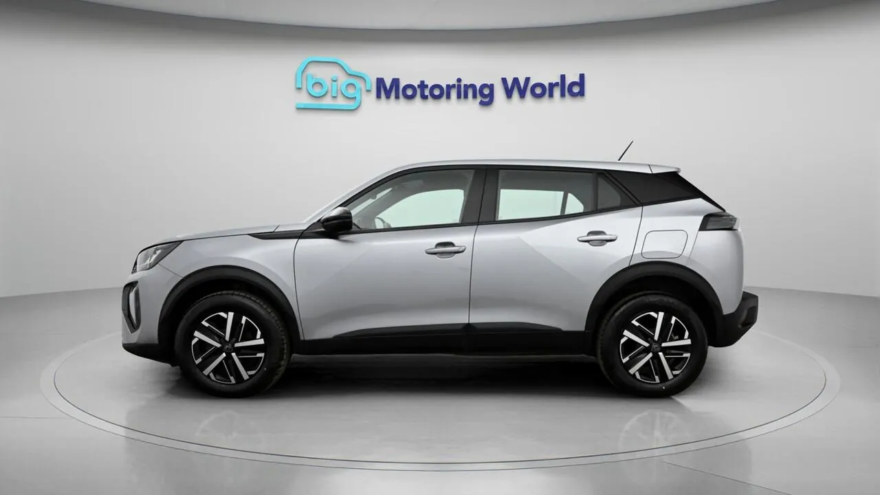 Peugeot 2008 2023 photo 5