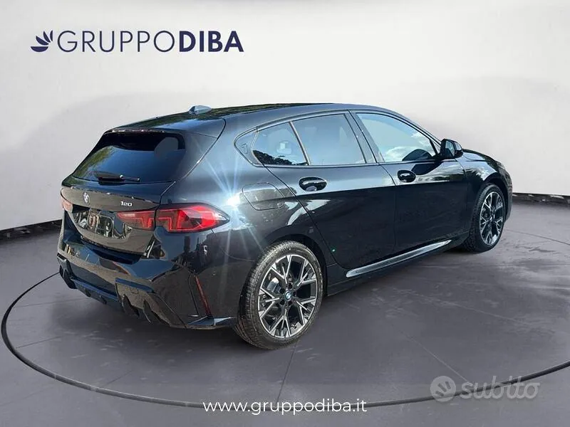 BMW 1 Series 2026 photo 5