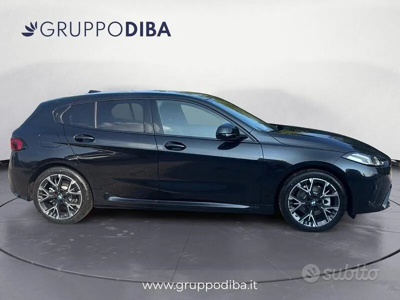 BMW 1 Series 2026 photo 4