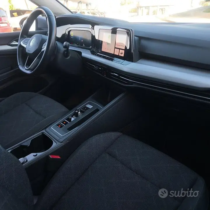 Volkswagen Golf 8 2023 photo 5