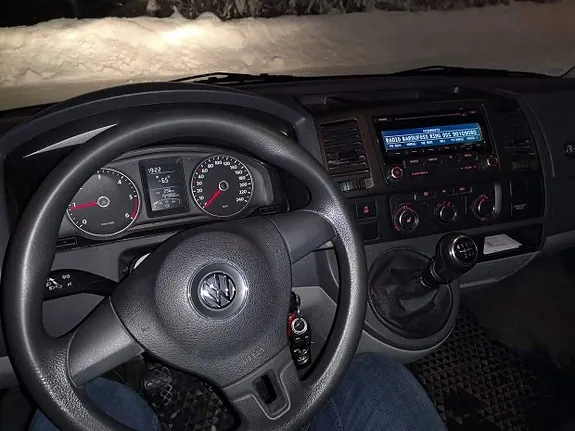 Volkswagen Transporter 2012 photo 2