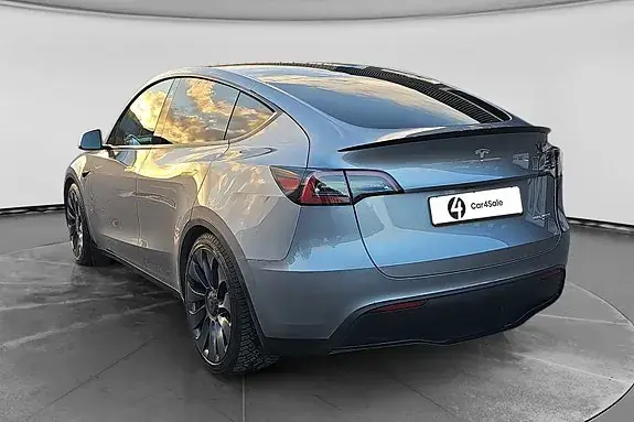 Tesla Model Y 2024 photo 3
