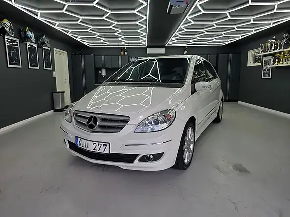 Mercedes-Benz B 200 2008 photo 3
