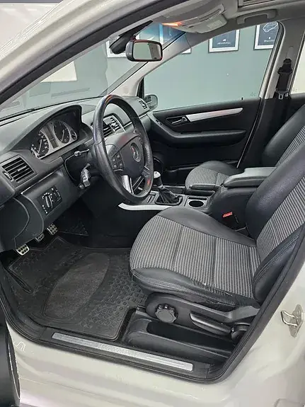 Mercedes-Benz B 200 2008 photo 5