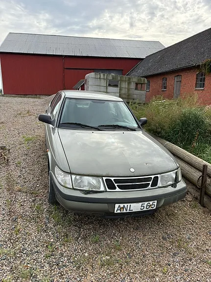 Saab 900 1998 photo 2