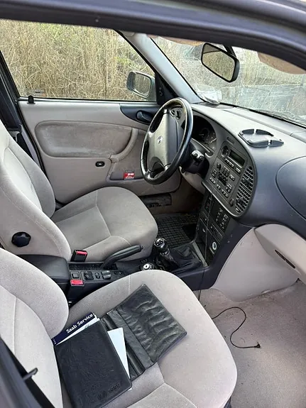 Saab 900