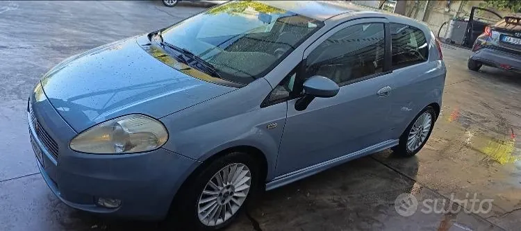 Fiat Grande Punto 2006 photo 4