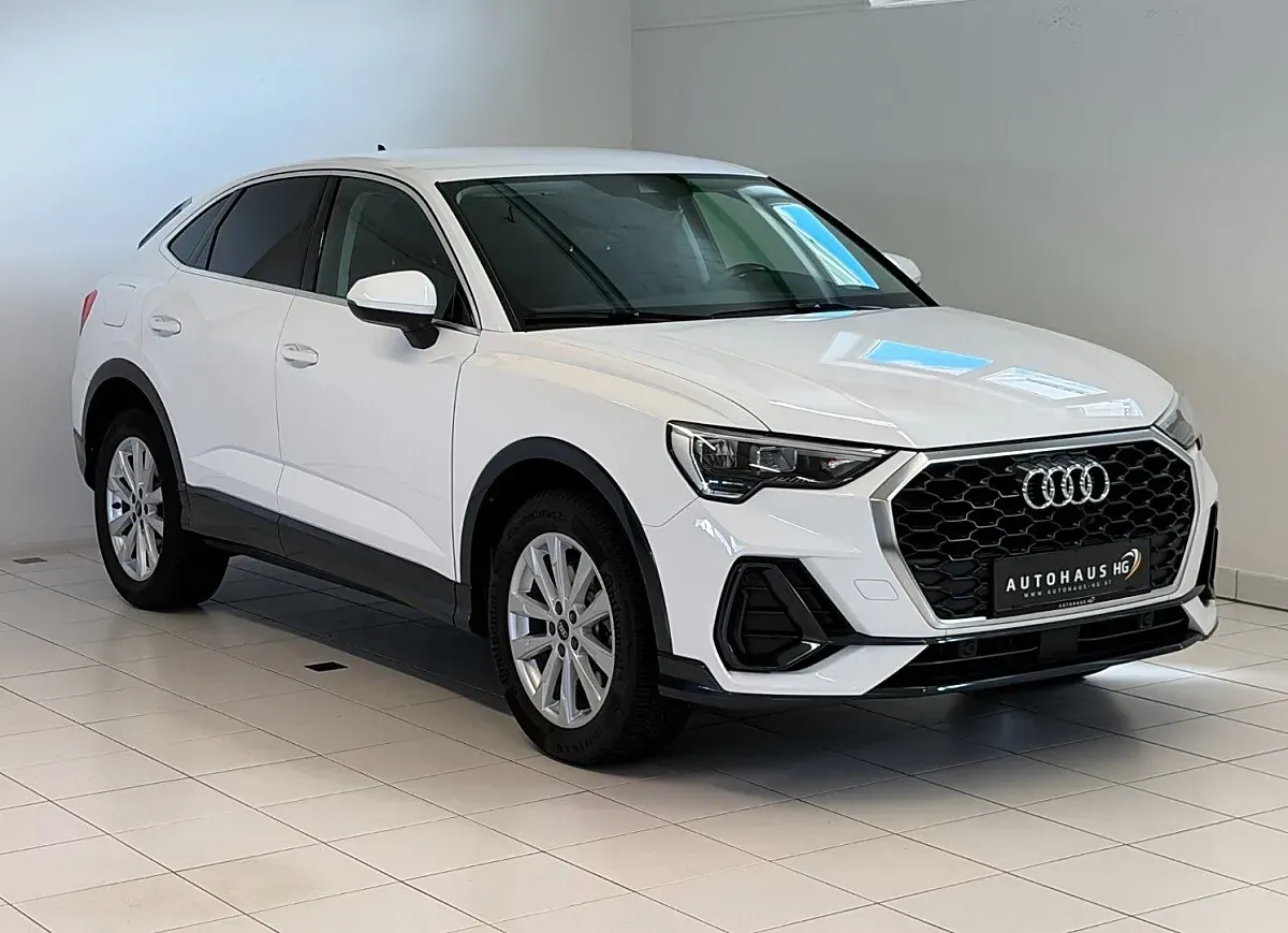 Audi Q3 2022 photo 3