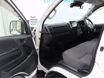 Toyota Hiace 2020 photo 5