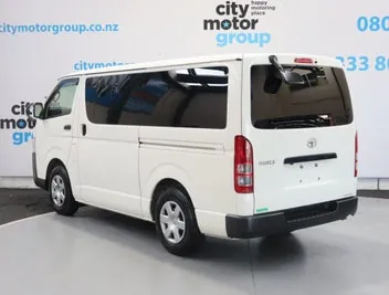 Toyota Hiace 2020 photo 3