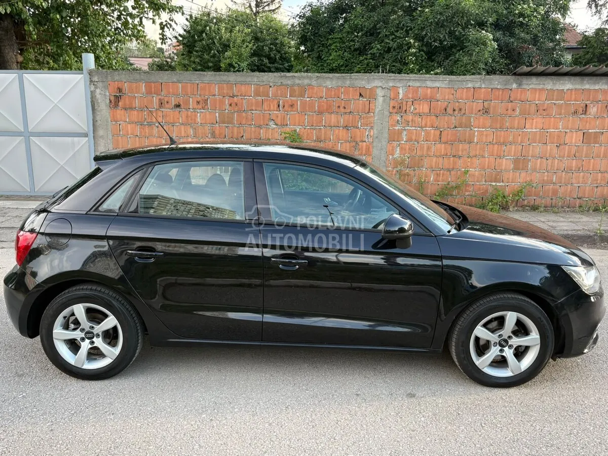 Audi A1 2013 photo 2