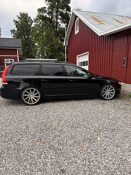 Volvo V70 2014 photo 2
