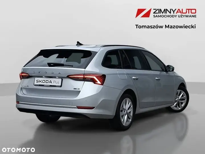 Skoda Octavia 2023 photo 2