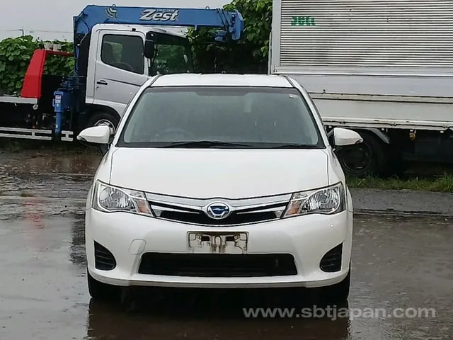 Toyota Corolla Fielder 2014 photo 2